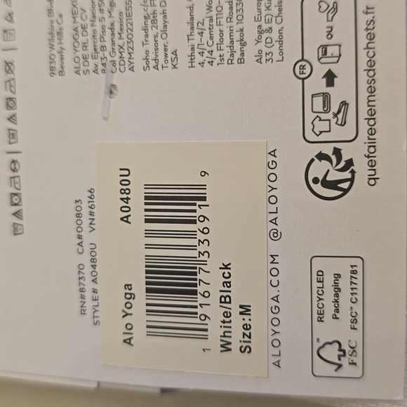 NWT Alo Yoga 1/2 Crew Throwback Socks. Medium Unisex - Picture 5 of 6